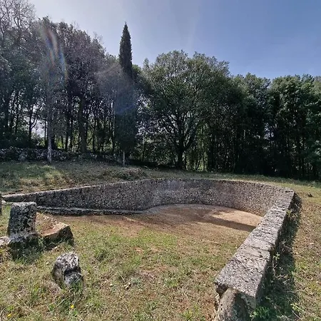 La Nyaraló